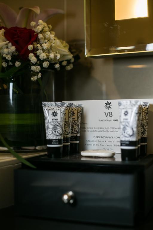 V8 Hotel Johor Bahru Exterior foto
